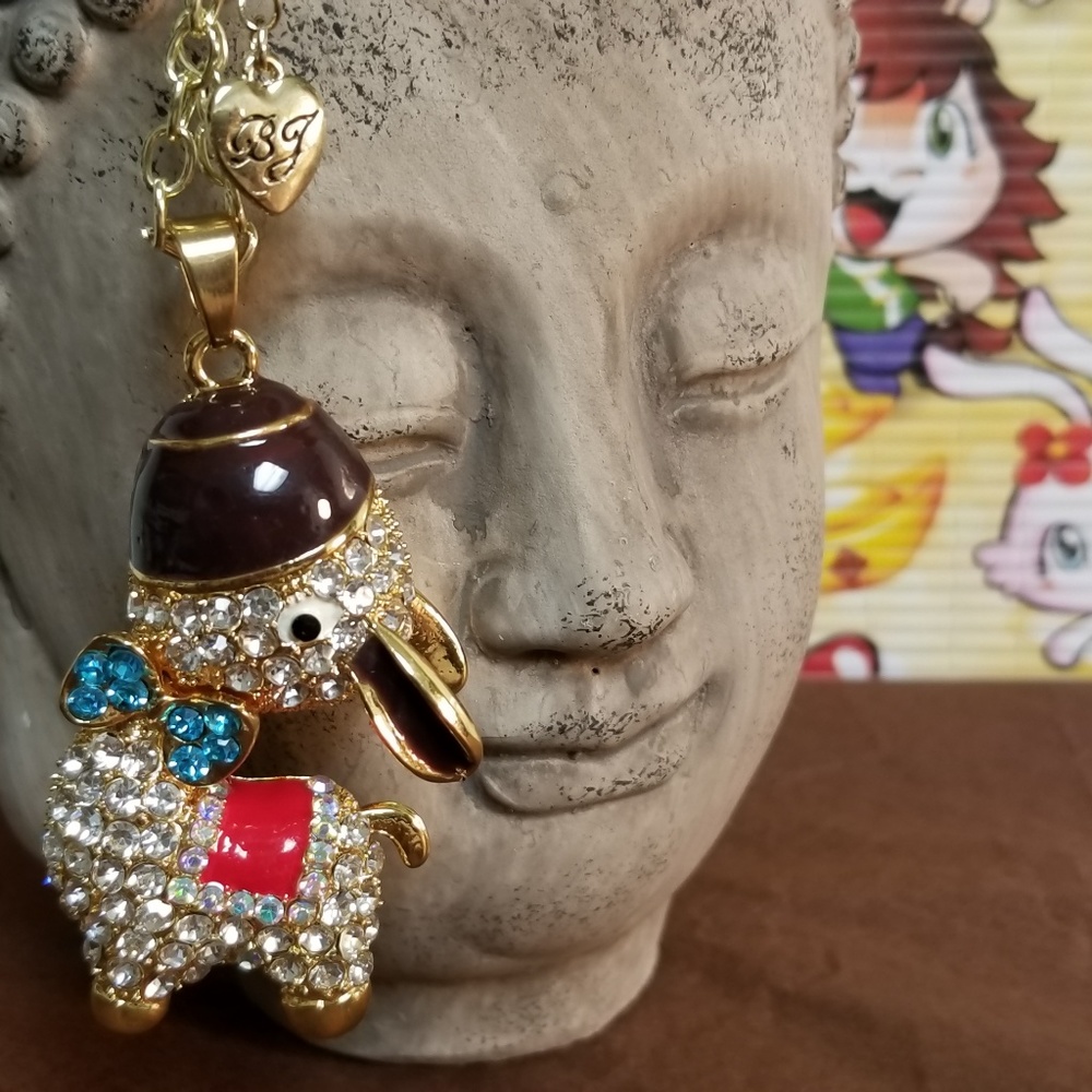 GIFTED....Betsey Johnson Necklace - Picture 2 of 7